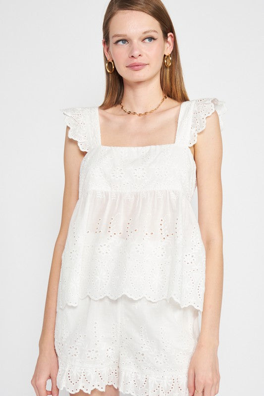 RUFFLE SLEEVE HEM EYELET TOP