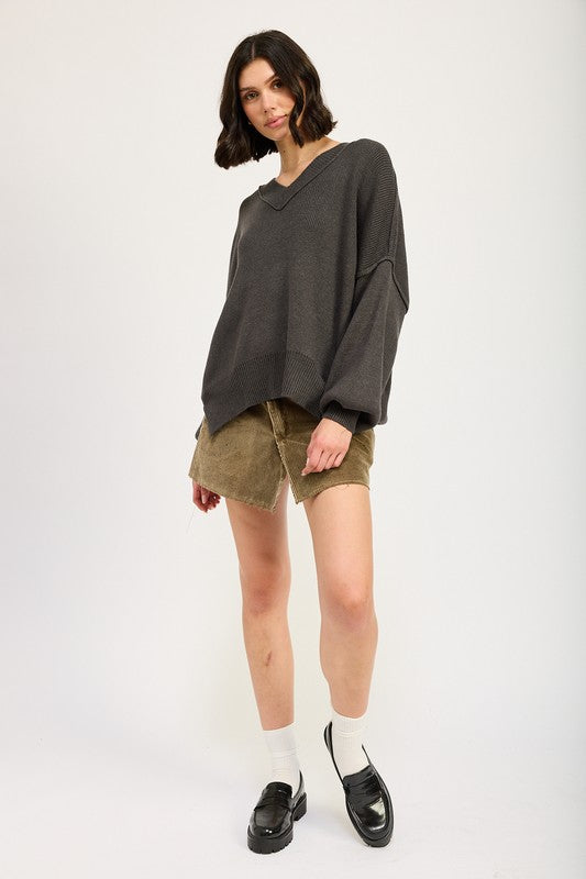 OVERSIZED V NECK SWEATER