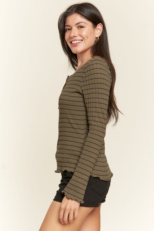 ROUND NECK STRIPE TOP