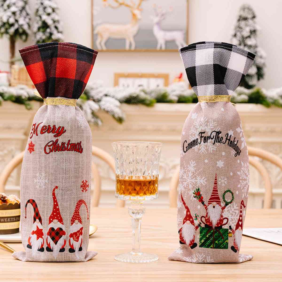 2-Piece Christmas Plaid Wine Bottle Covers